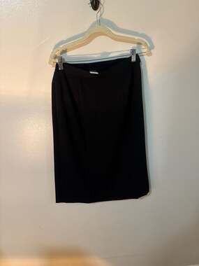 Southern Lady Petite Black Mid-Length Pencil Skirt Size P6-71